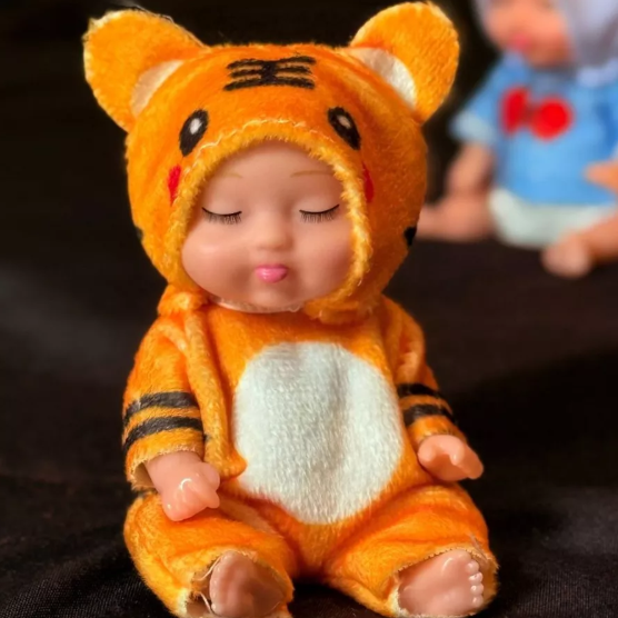 Mini Reborn Fantasy – Bebê com Fantasia e Movimentos